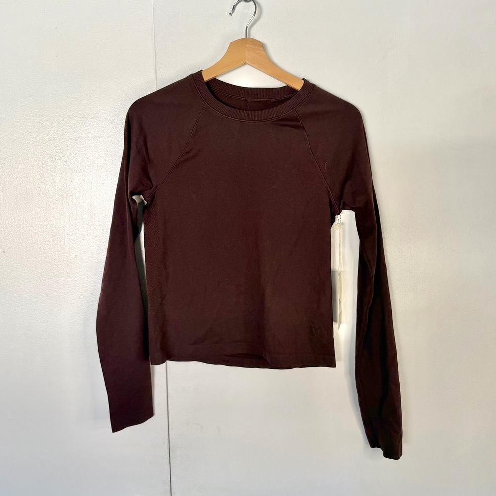 NWT vuori surge long sleeve seamless tee